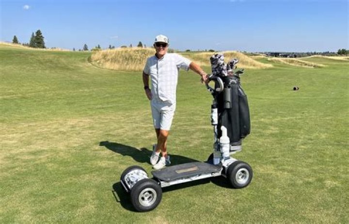 What is the best electric golf caddy